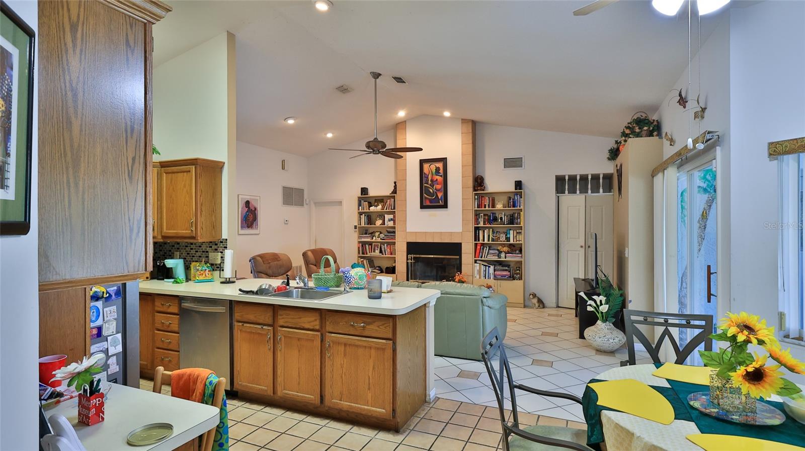 52 WOOD CENTER LN, PALM COAST, FL, 32164