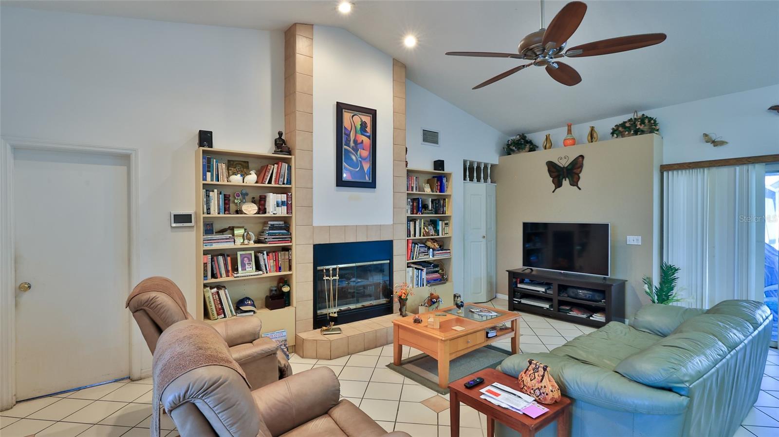52 WOOD CENTER LN, PALM COAST, FL, 32164