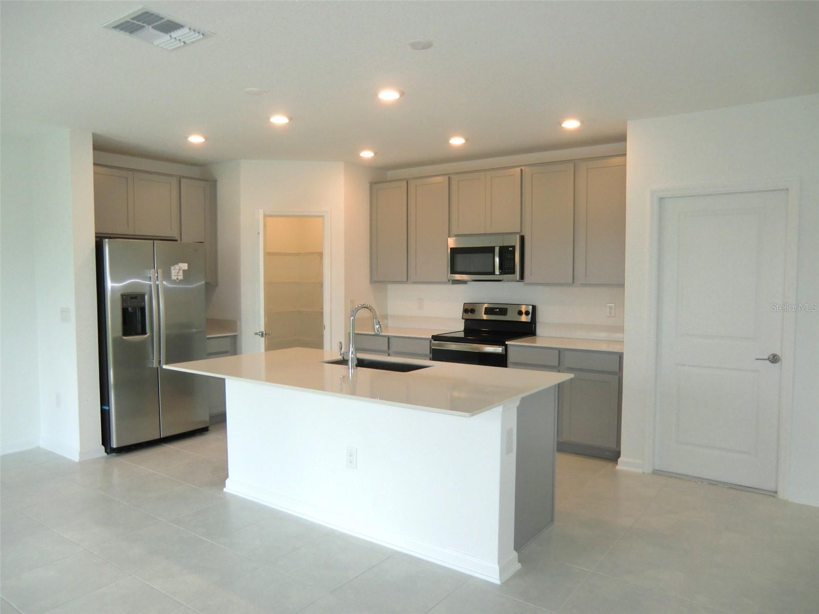 312 LOCH CT, DAVENPORT, FL, 33837
