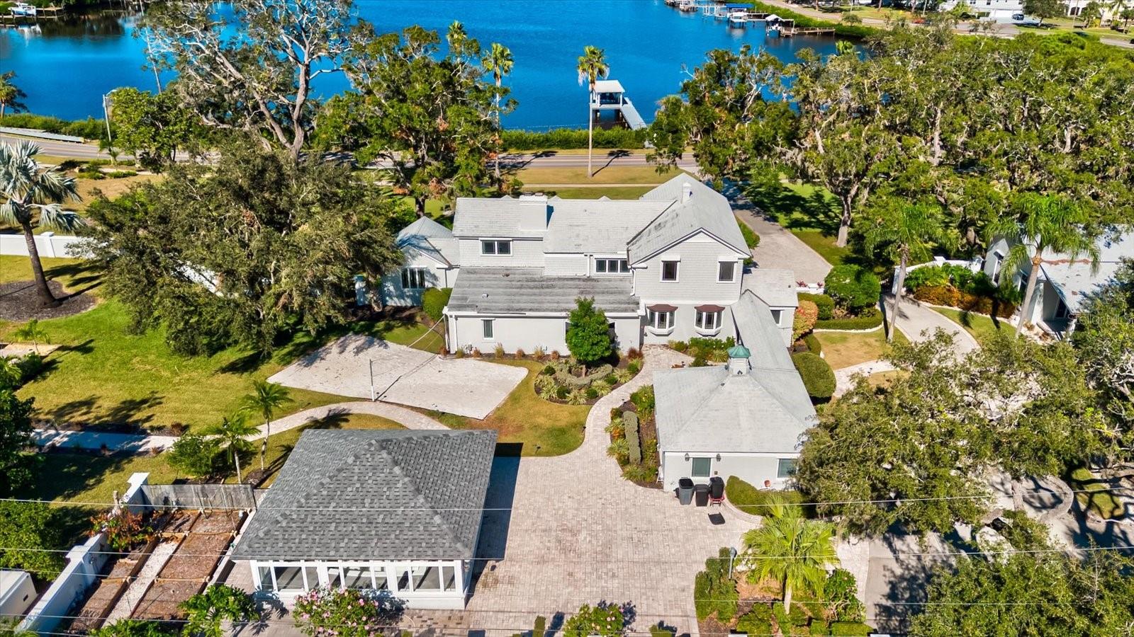 TB8319572 Property Photo