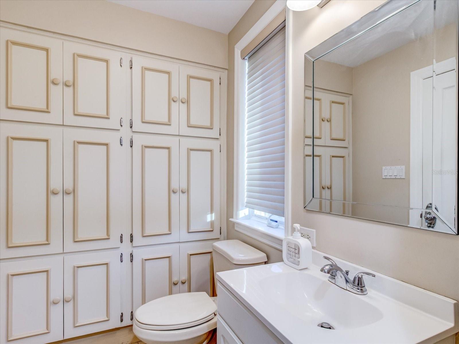 TB8319572 Property Photo