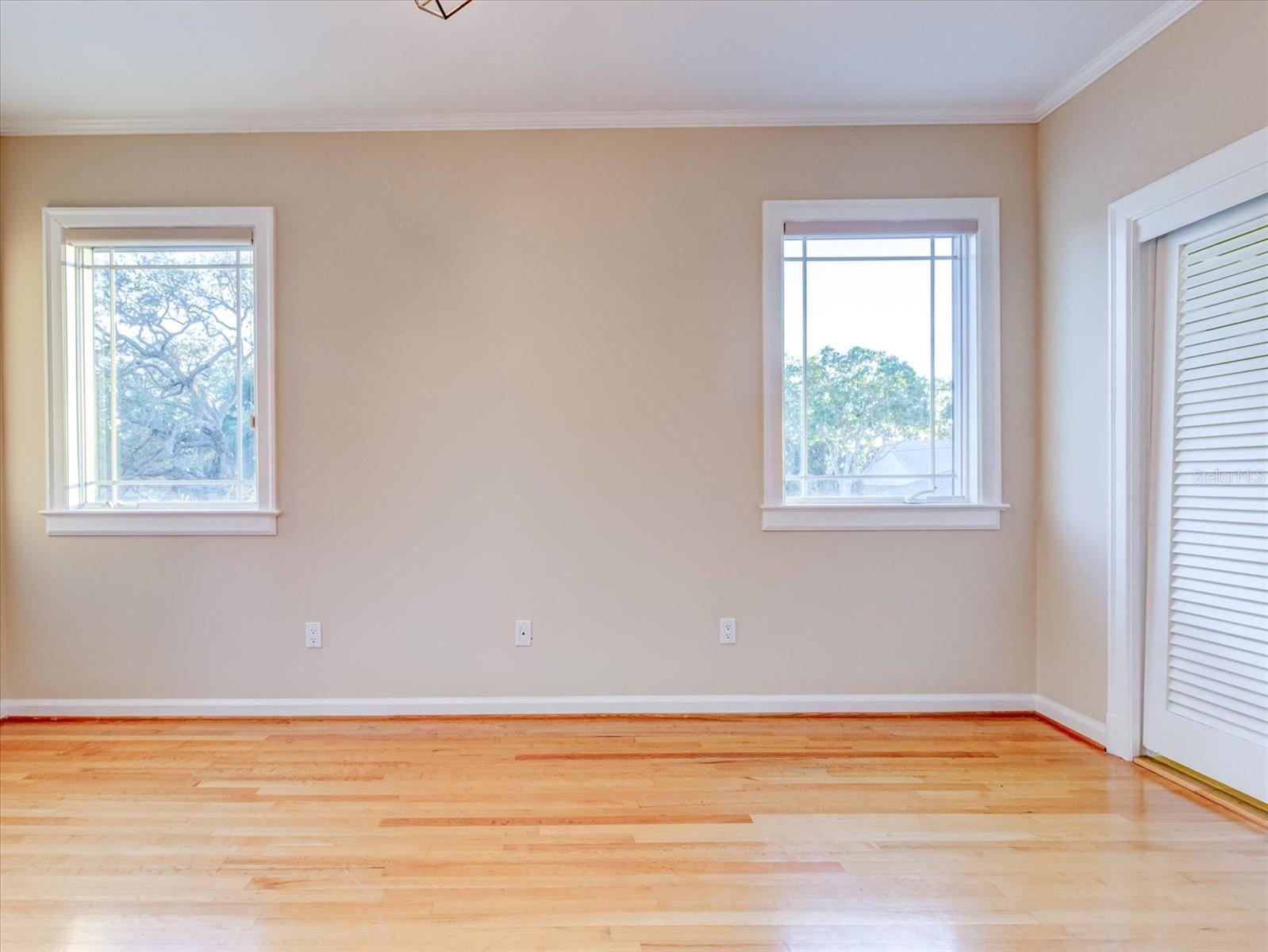 TB8319572 Property Photo