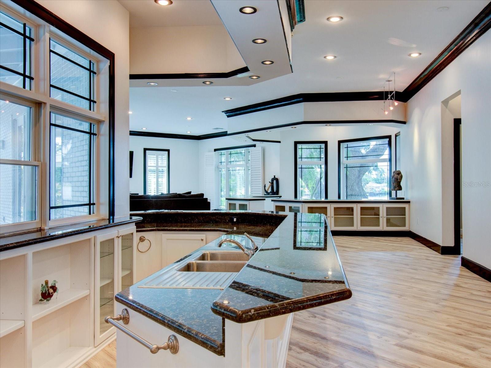 TB8319572 Property Photo