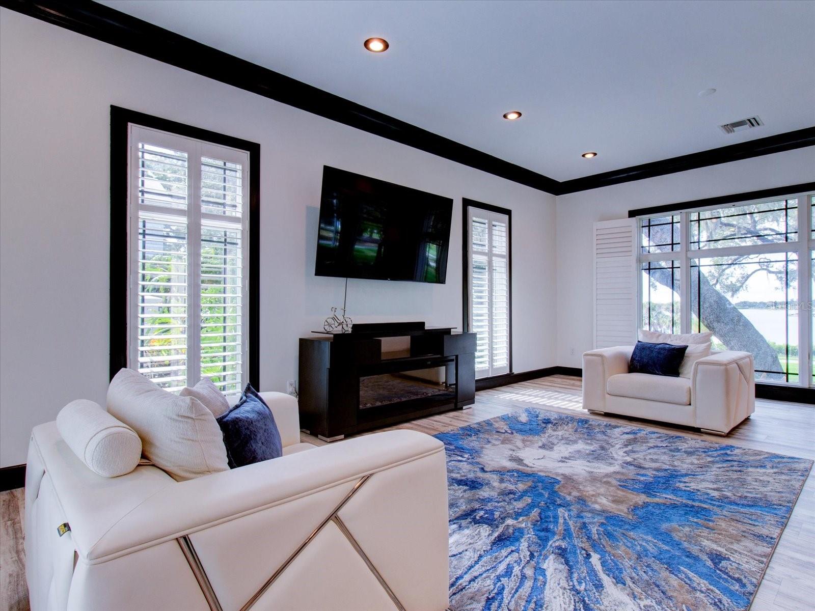 TB8319572 Property Photo