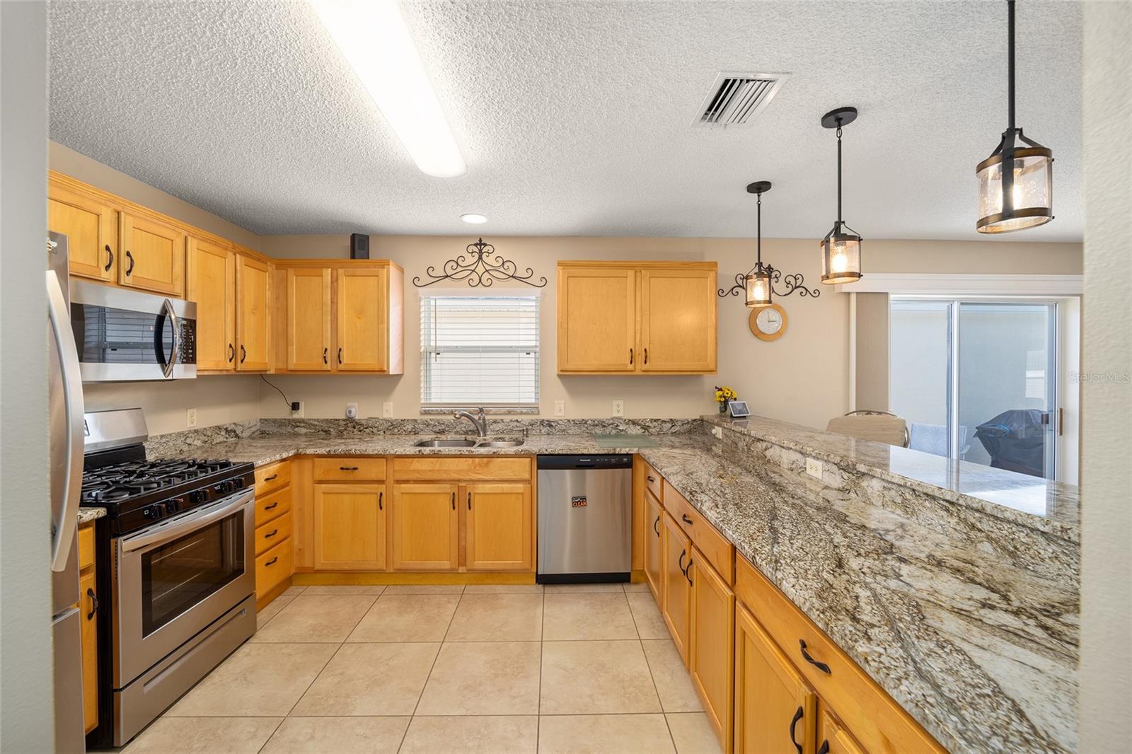 17126 SE 78TH PARLANGE TER, THE VILLAGES, FL, 32162