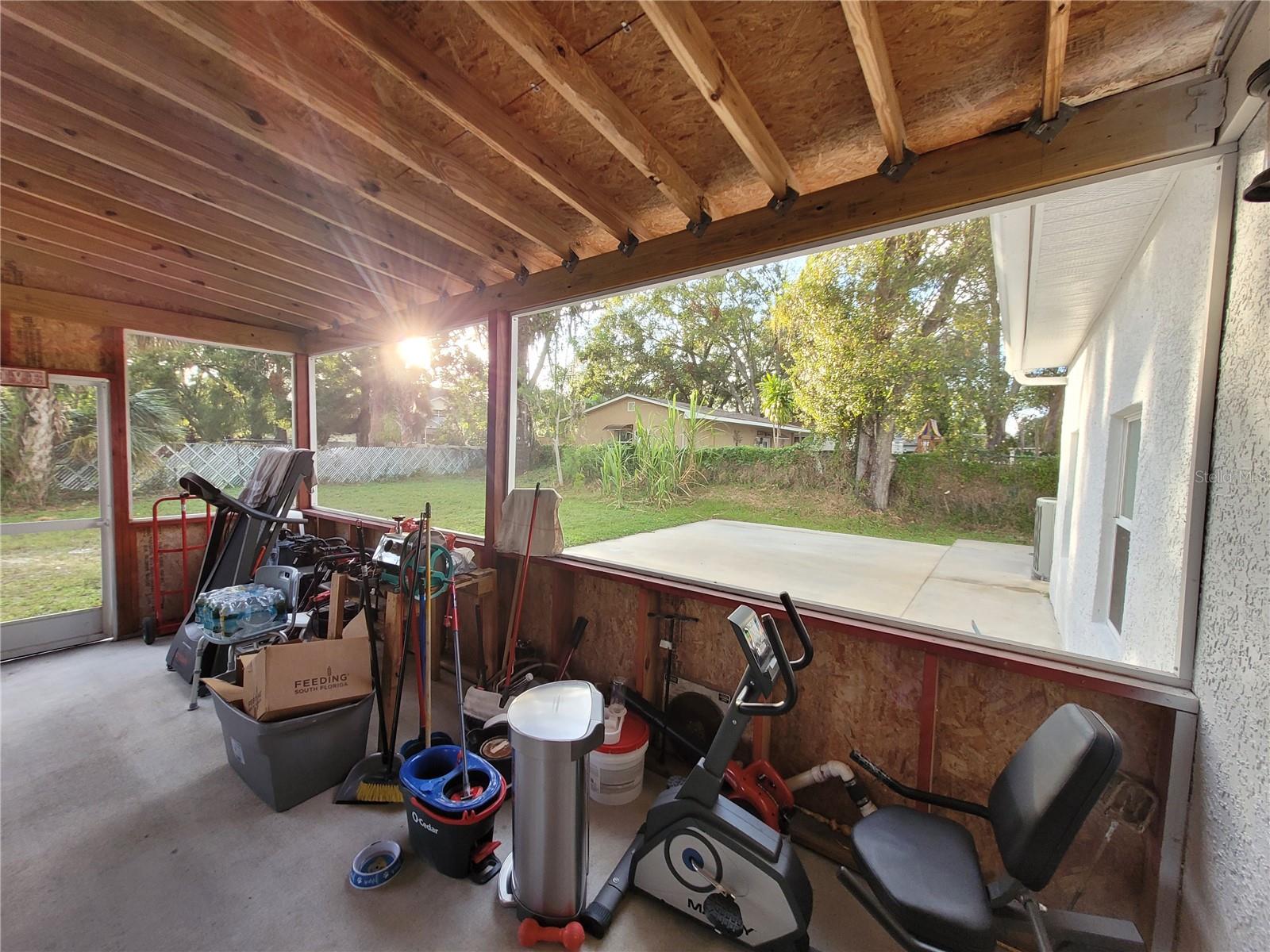 10244 MEMORIAL HWY, TAMPA, FL, 33615