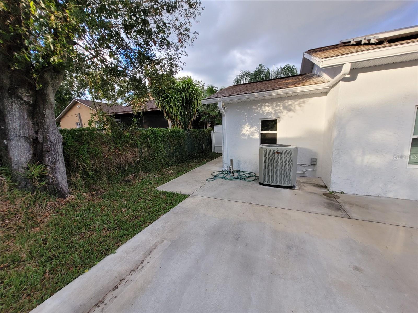 10244 MEMORIAL HWY, TAMPA, FL, 33615