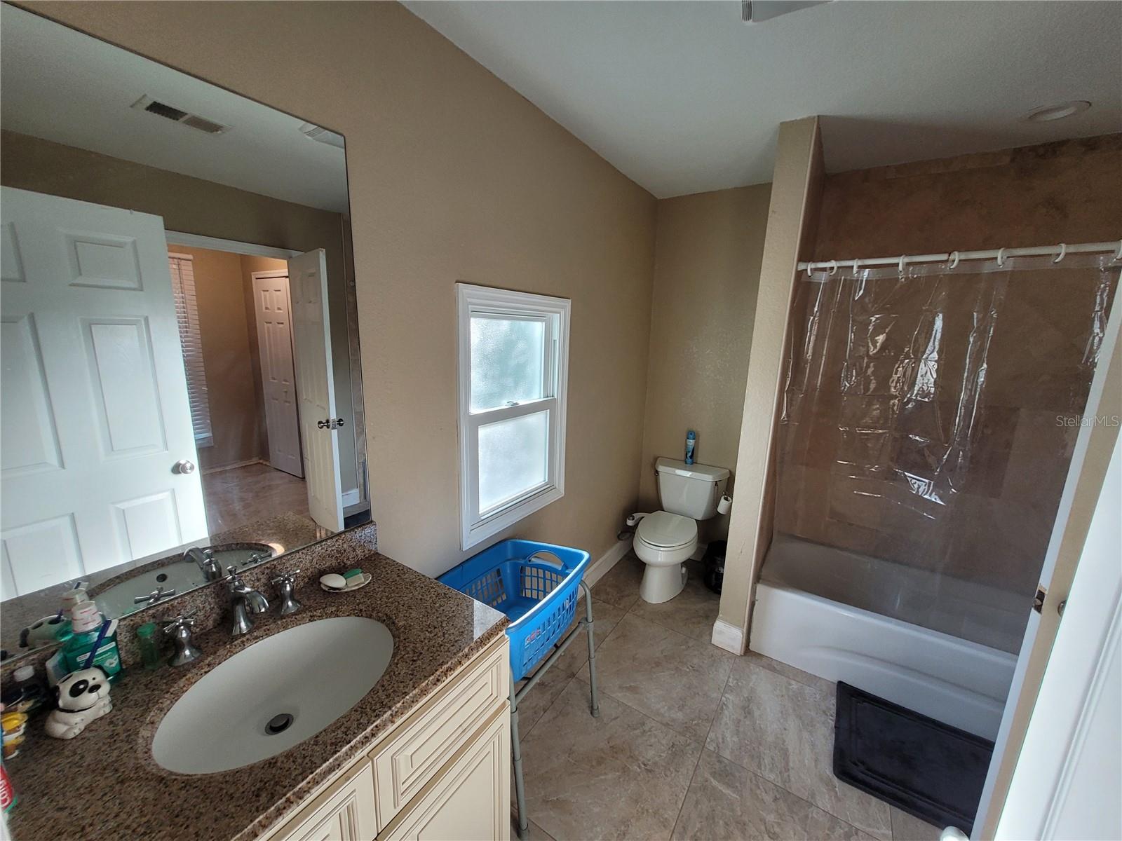 10244 MEMORIAL HWY, TAMPA, FL, 33615