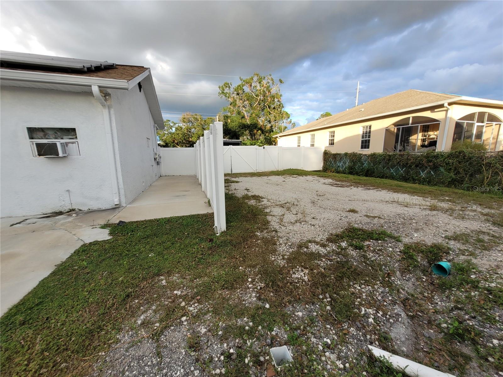10244 MEMORIAL HWY, TAMPA, FL, 33615