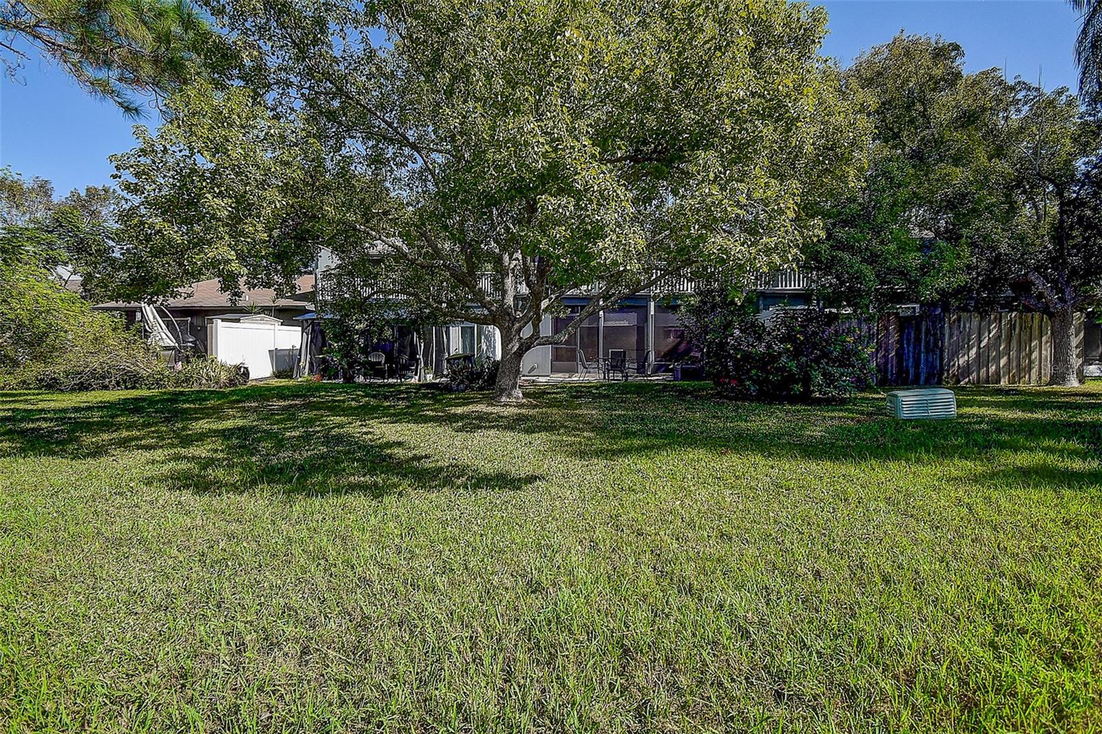 1224 ABBEY CRESCENT LN, CLEARWATER, FL, 33759