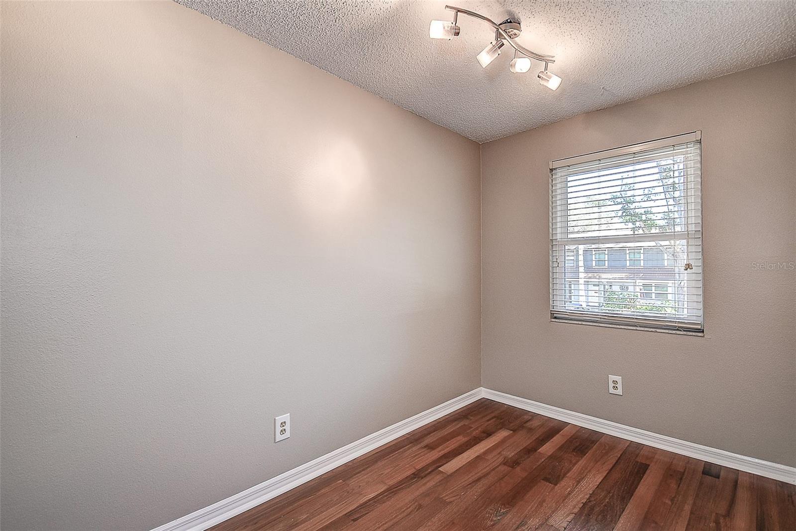 1224 ABBEY CRESCENT LN, CLEARWATER, FL, 33759