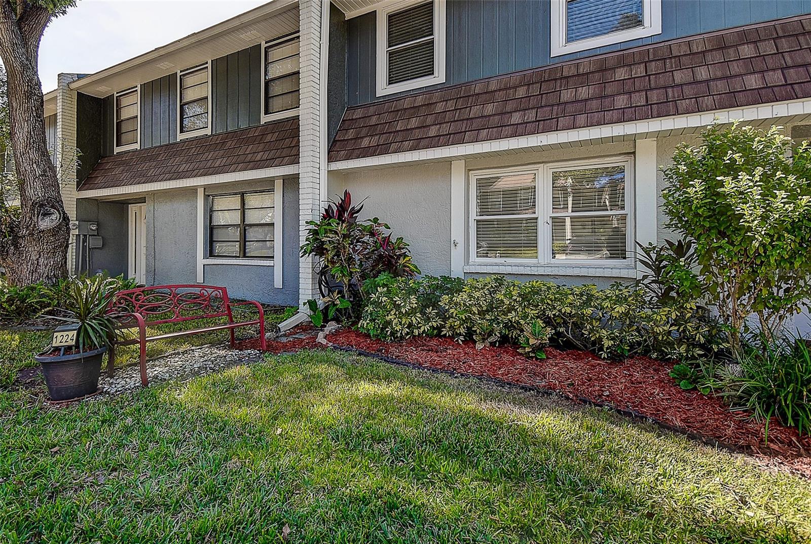 1224 ABBEY CRESCENT LN, CLEARWATER, FL, 33759