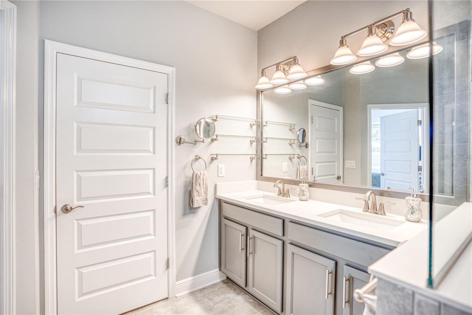 5546 SPANISH MOSS CV, BRADENTON, FL, 34203