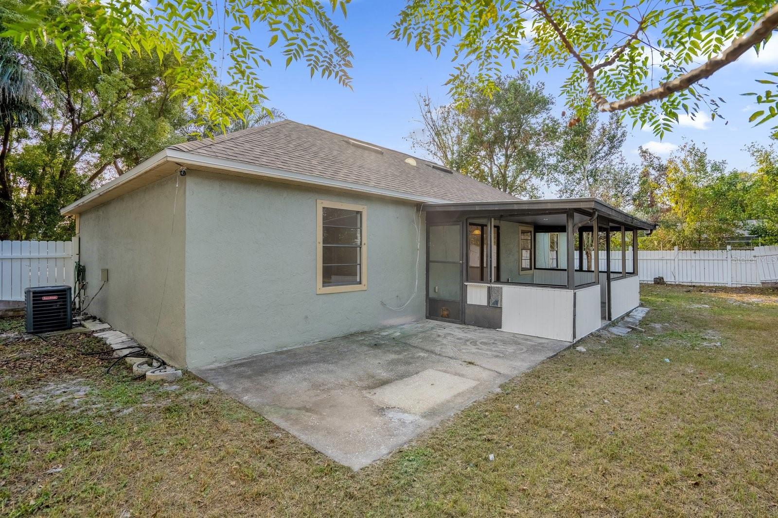 1032 PIONEER DR, DELTONA, FL, 32725