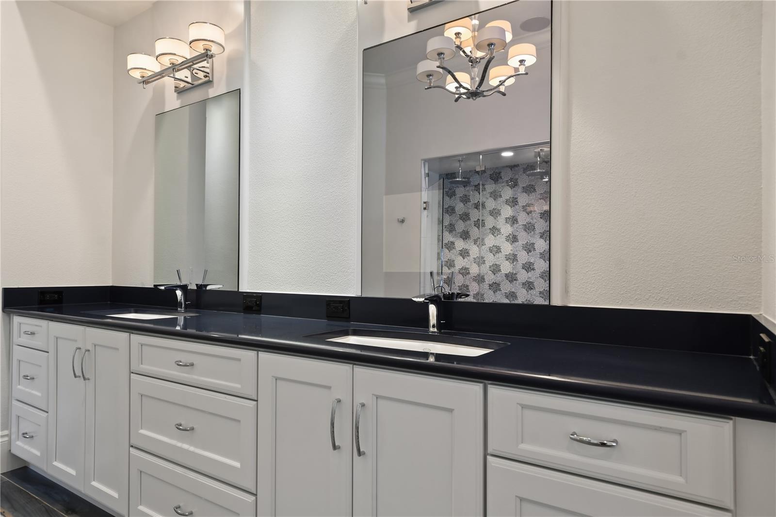 5000 DOWN POINT LN, WINDERMERE, FL, 34786