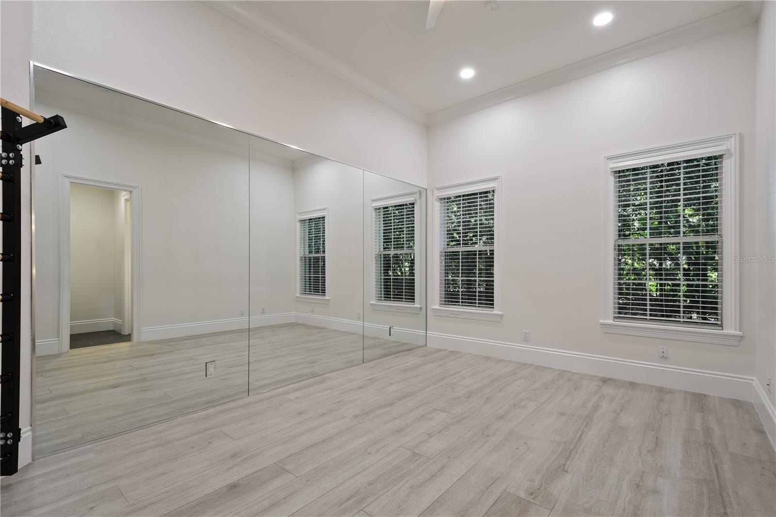 5000 DOWN POINT LN, WINDERMERE, FL, 34786