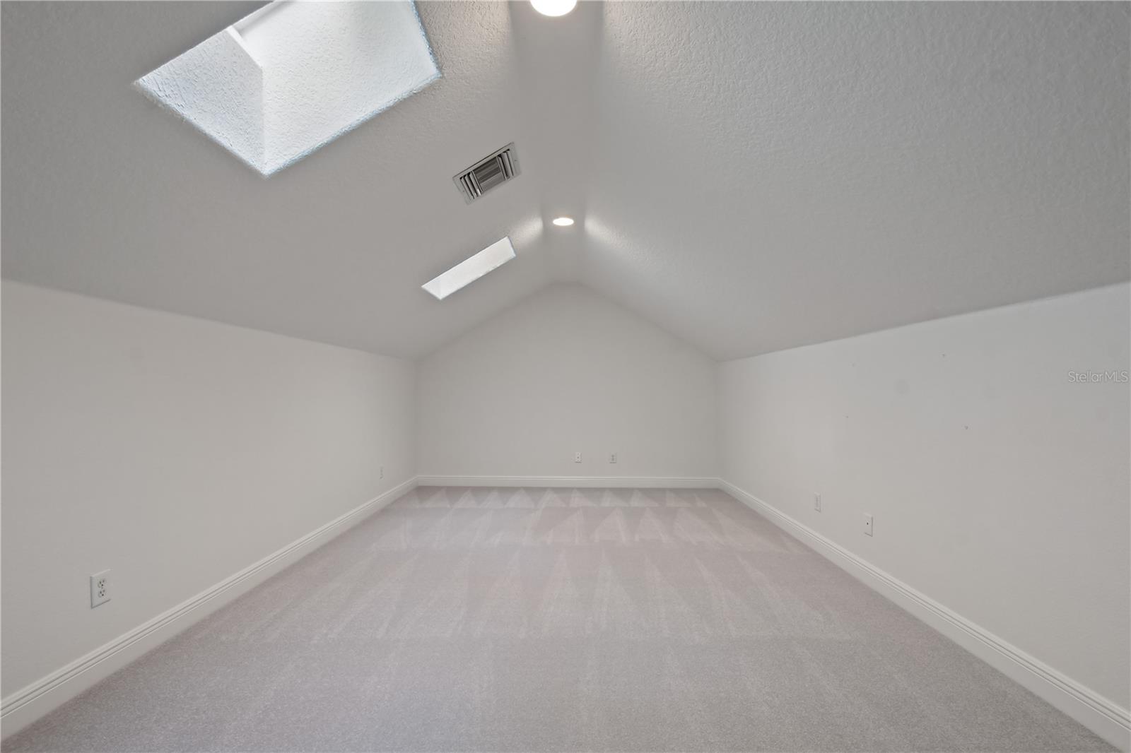 5000 DOWN POINT LN, WINDERMERE, FL, 34786