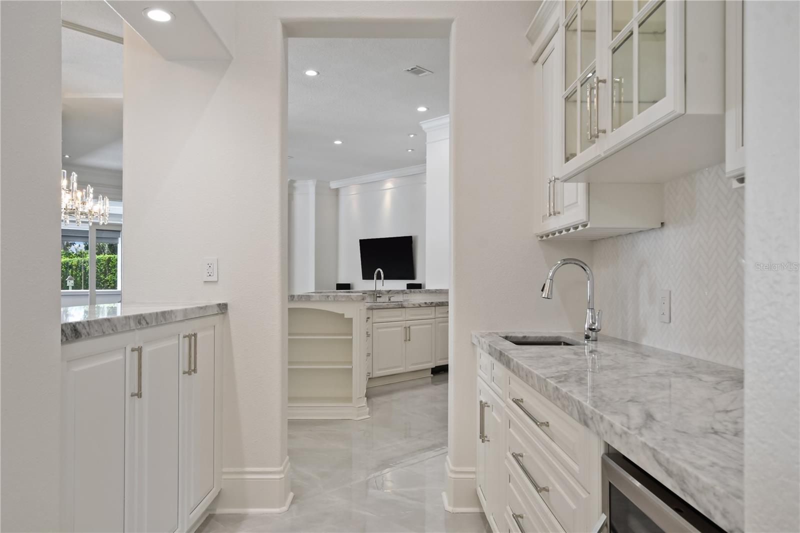 5000 DOWN POINT LN, WINDERMERE, FL, 34786