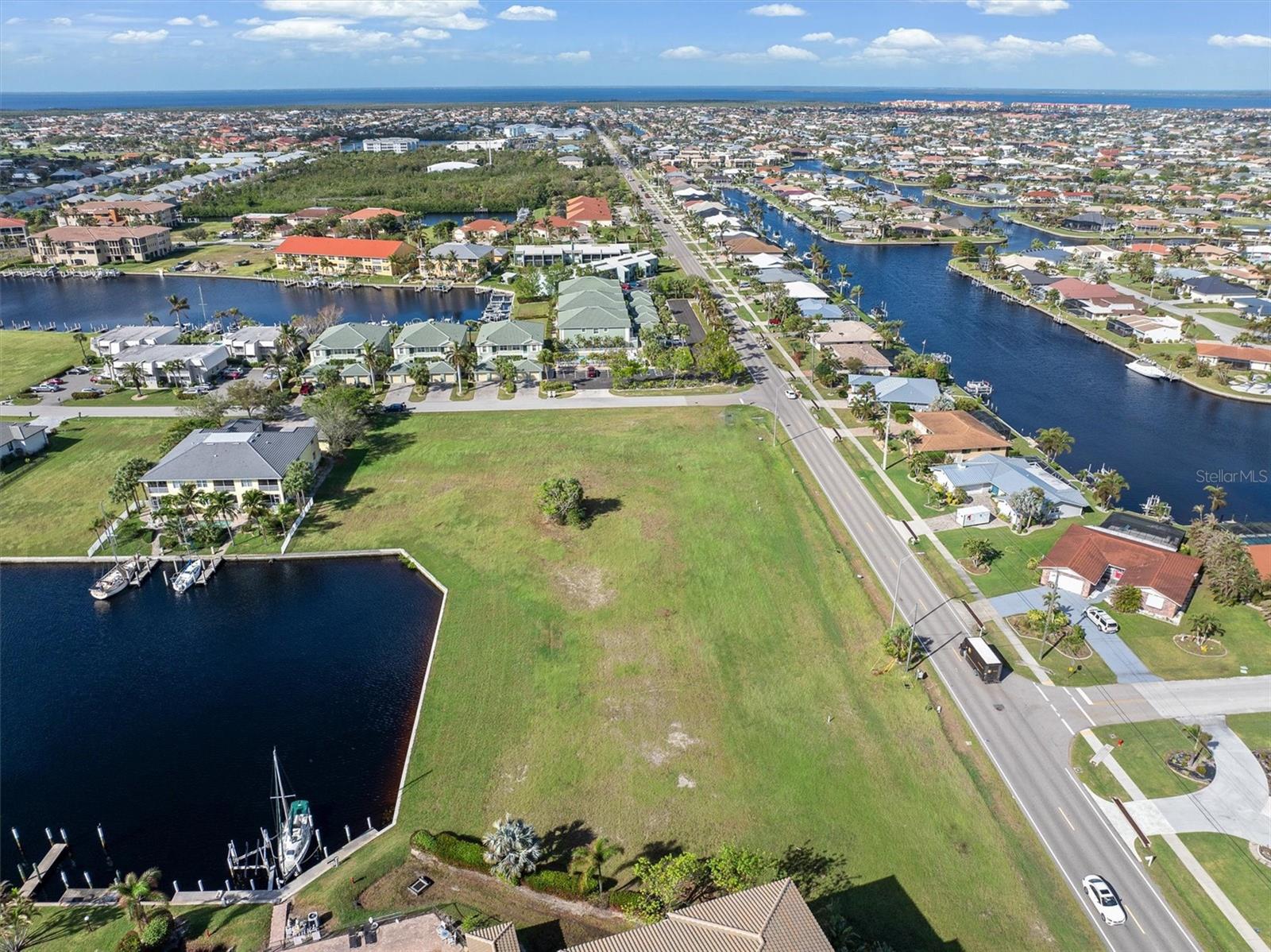 1359 AQUI ESTA DR, PUNTA GORDA, FL, 33950