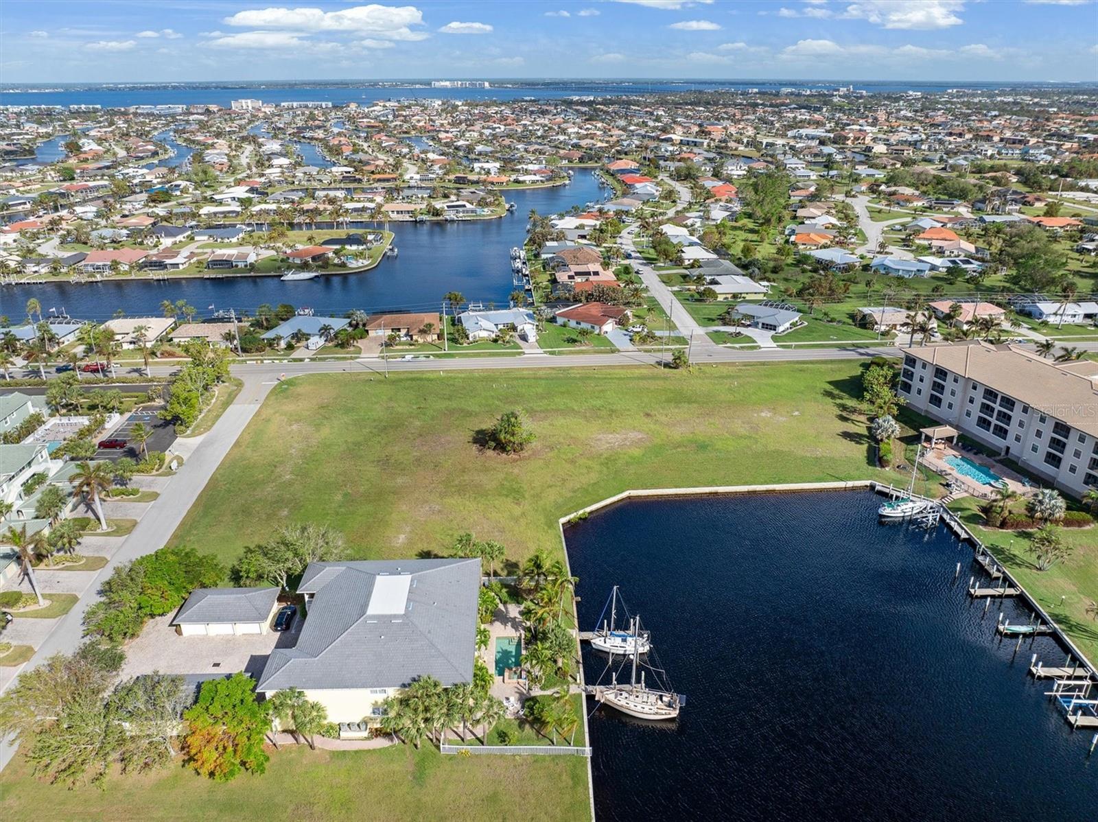 1359 AQUI ESTA DR, PUNTA GORDA, FL, 33950