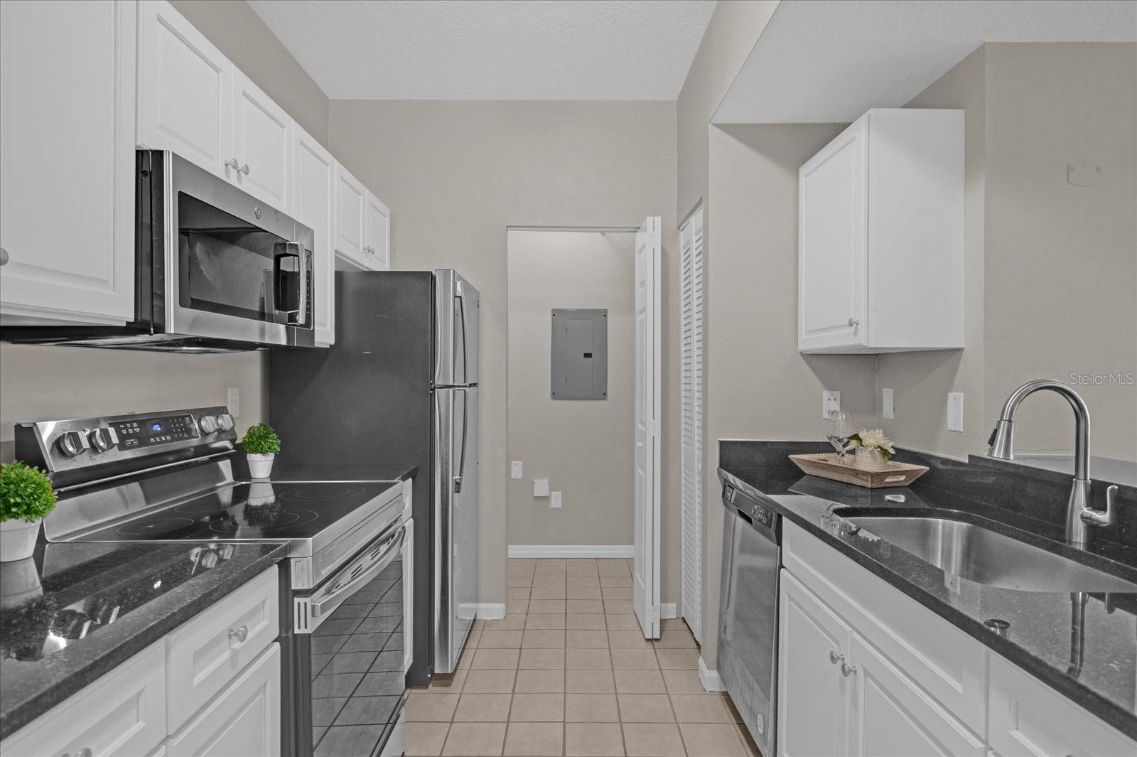 14304 FREDRICKSBURG DR #420, ORLANDO, FL, 32837
