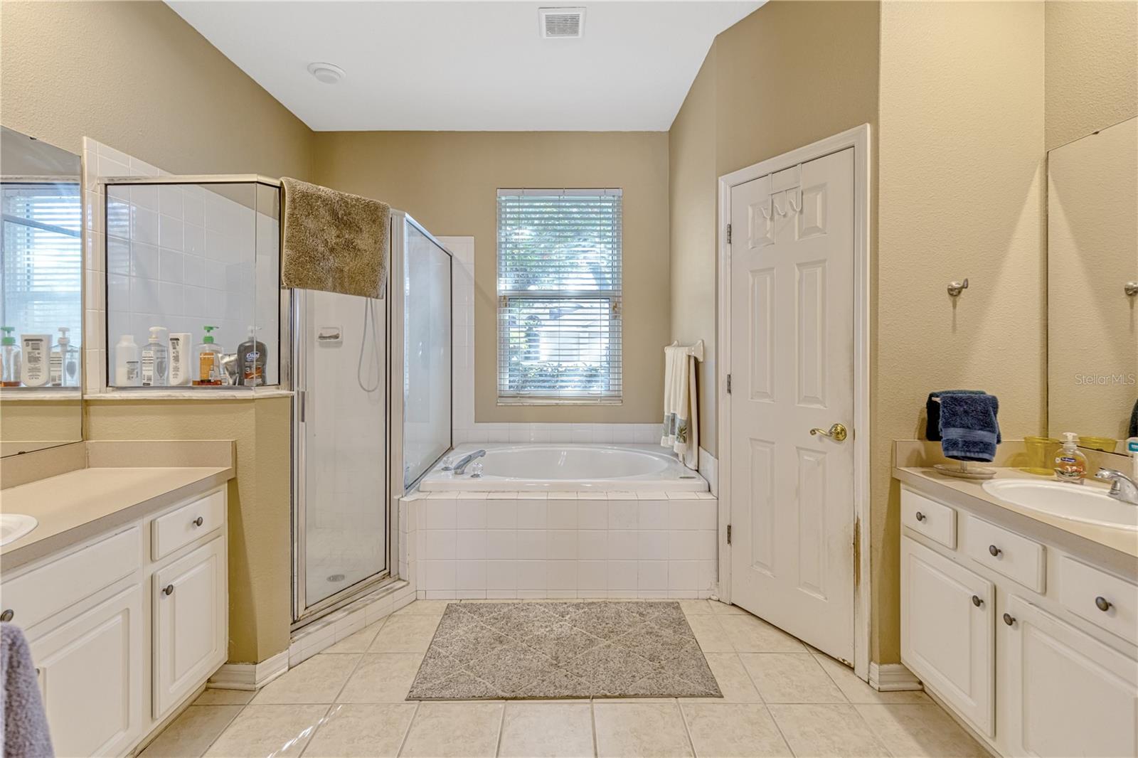 7123 COLONIAL LAKE DR, RIVERVIEW, FL, 33578