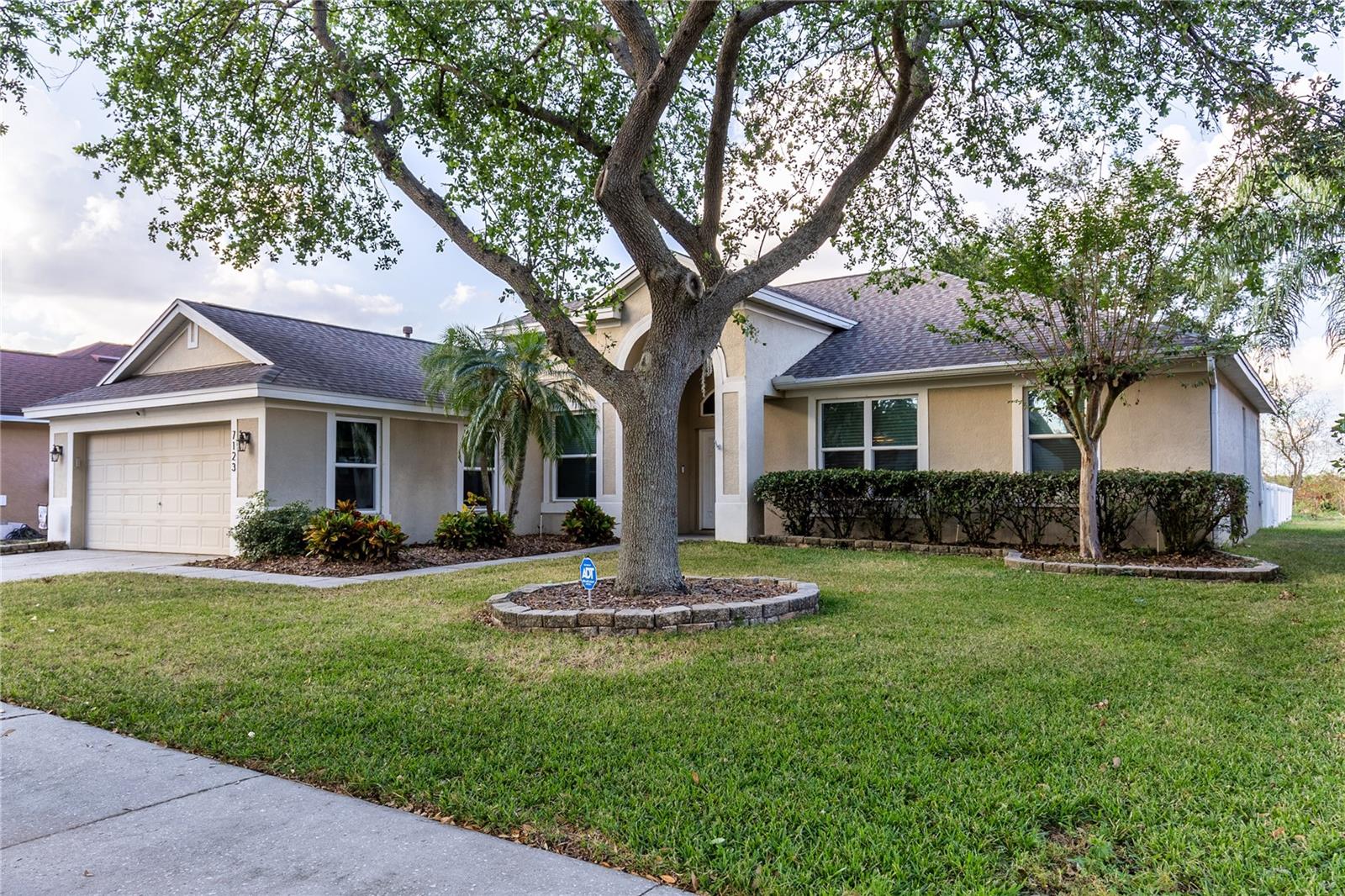 7123 COLONIAL LAKE DR, RIVERVIEW, FL, 33578