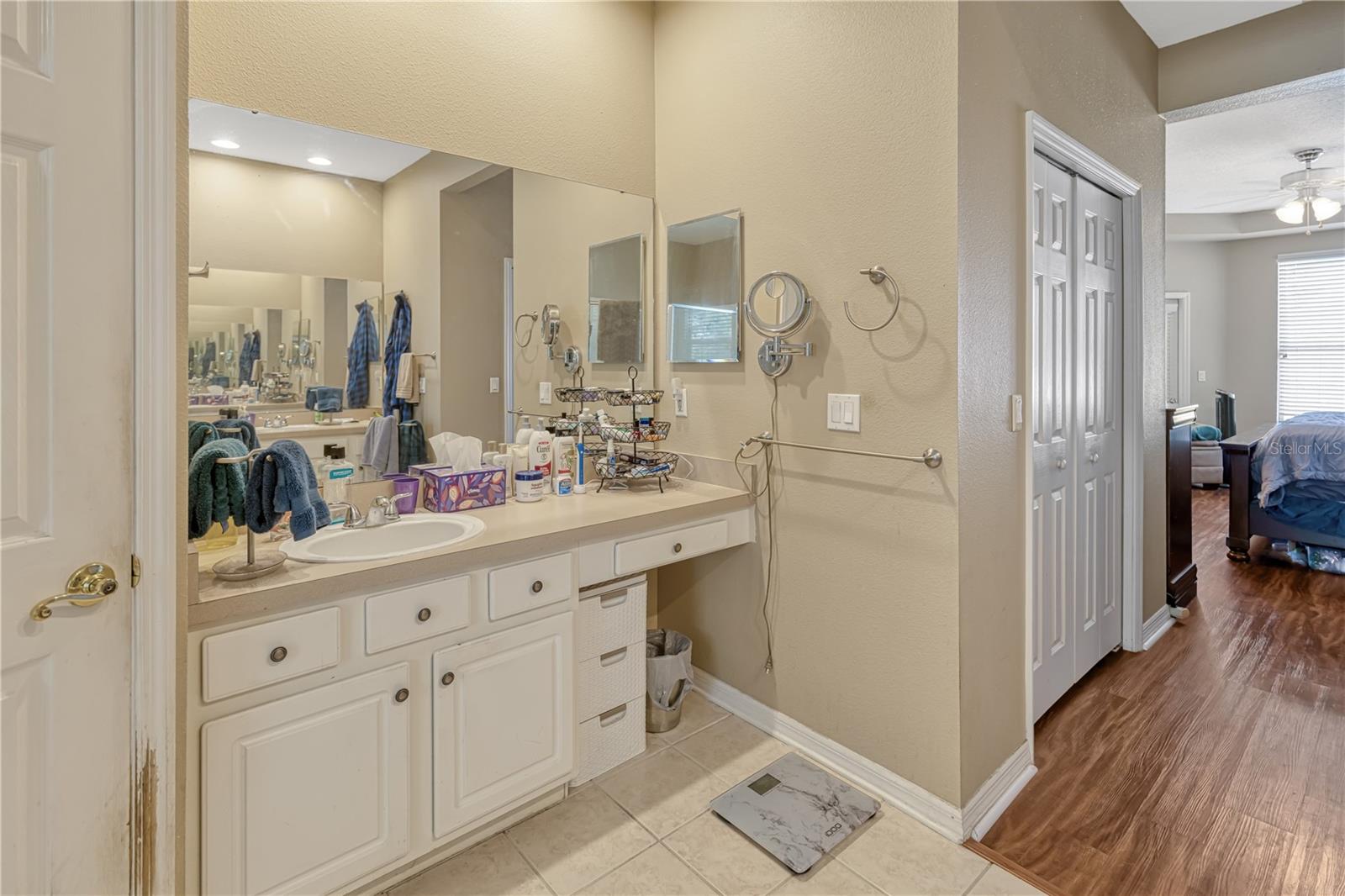 7123 COLONIAL LAKE DR, RIVERVIEW, FL, 33578