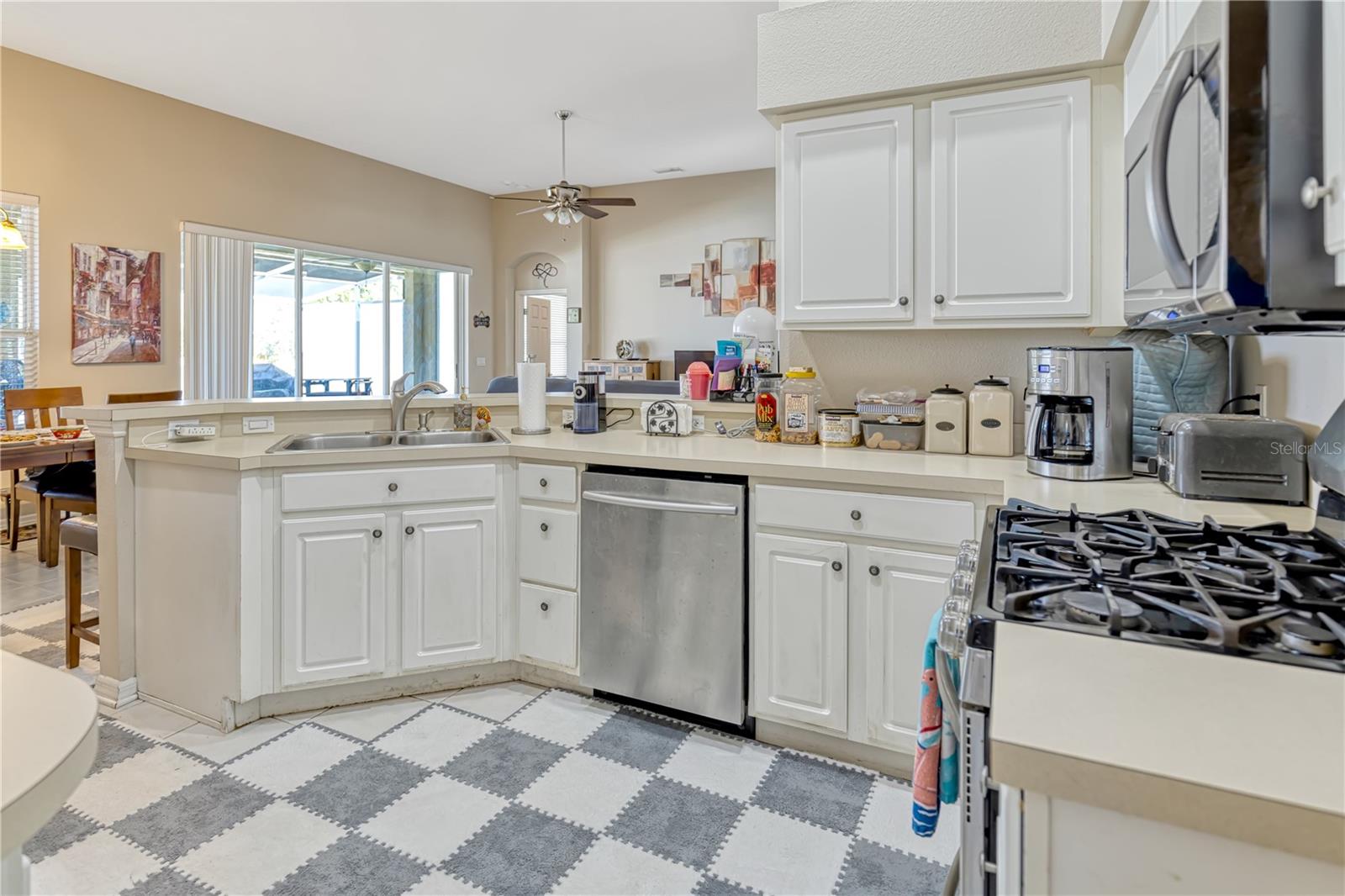 7123 COLONIAL LAKE DR, RIVERVIEW, FL, 33578