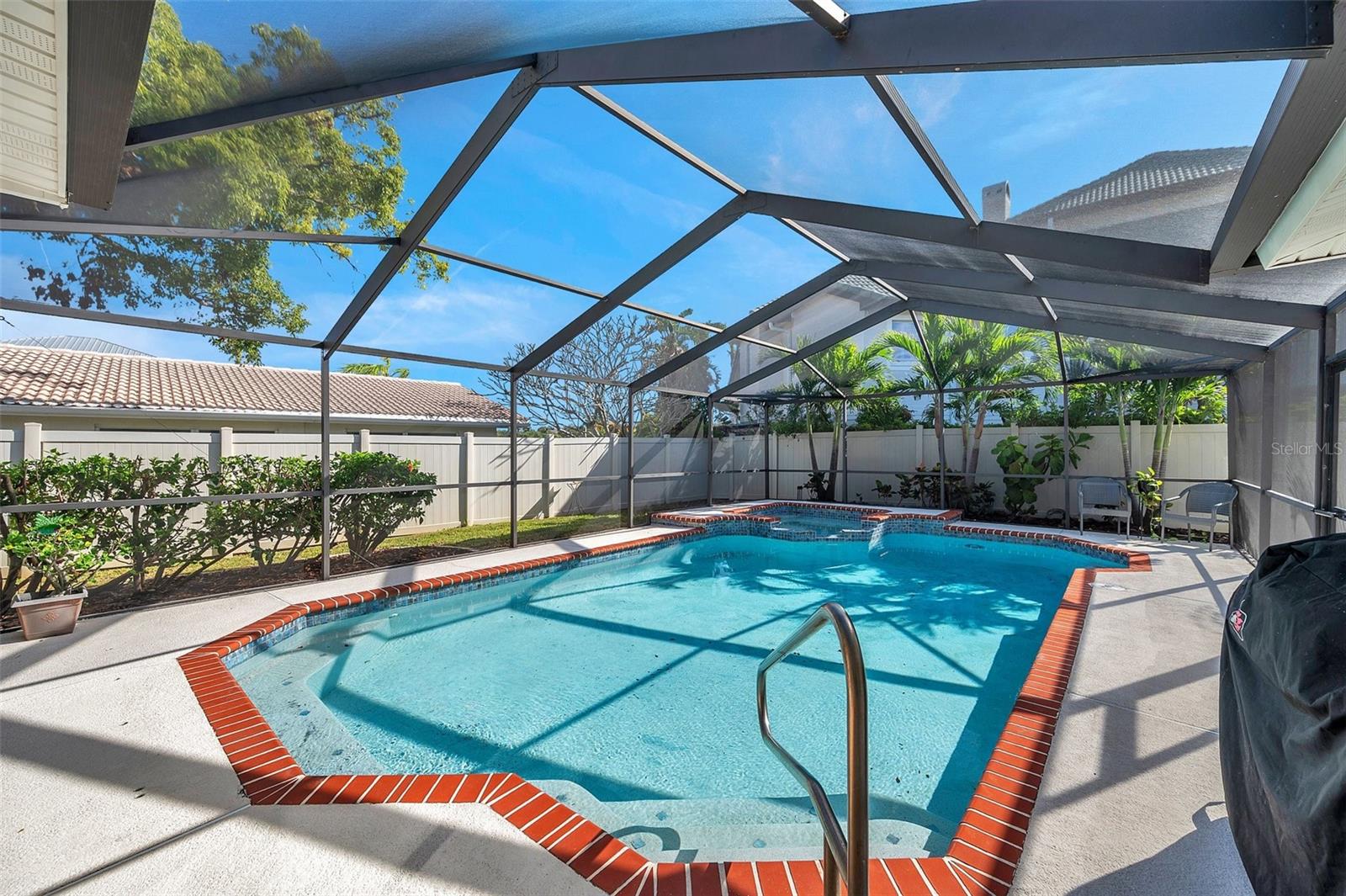 910 OAKWOOD DR, LARGO, FL, 33770