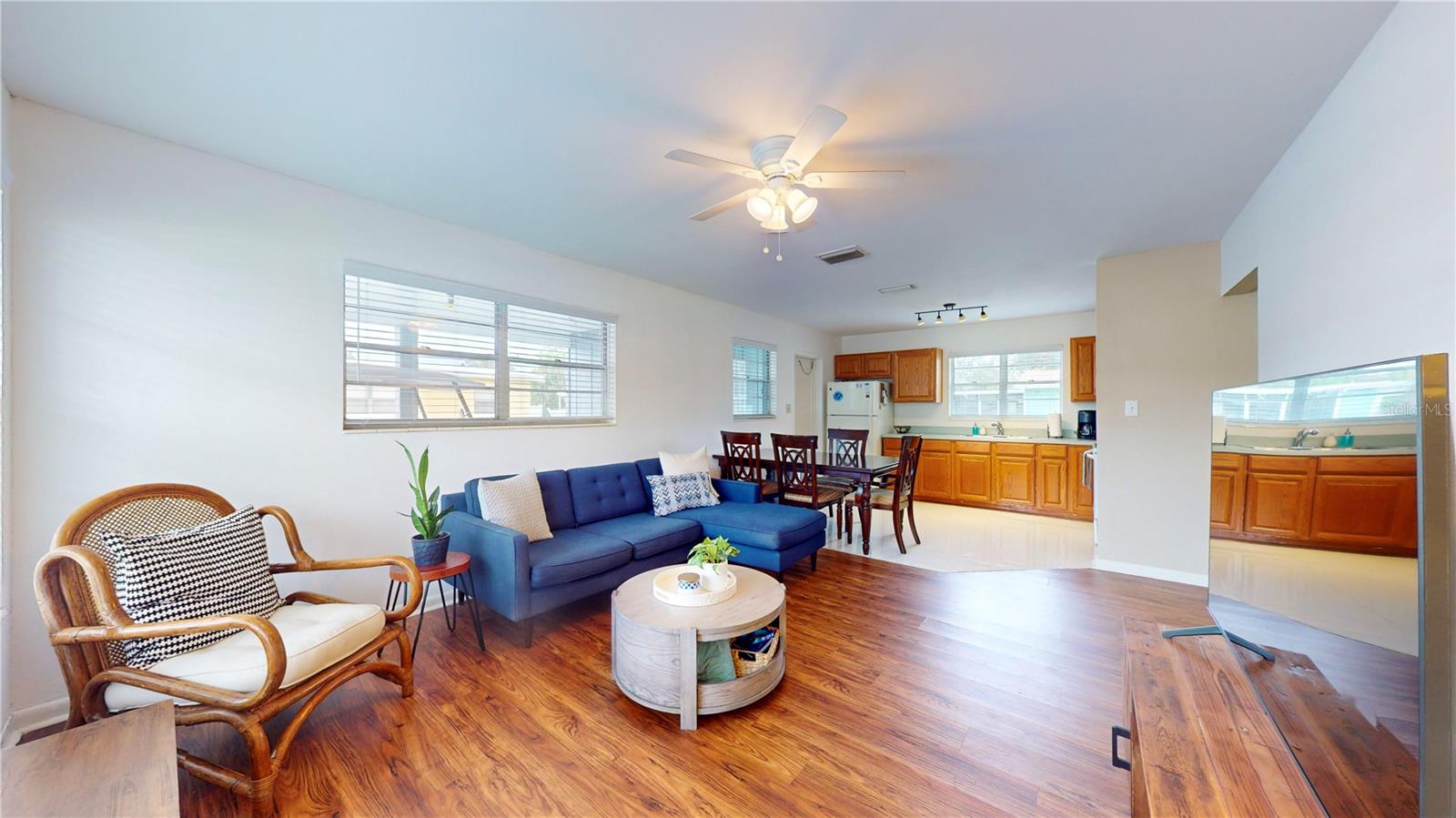 4728 W BAY AVE, TAMPA, FL, 33616