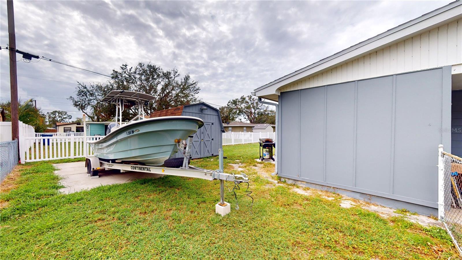 4728 W BAY AVE, TAMPA, FL, 33616