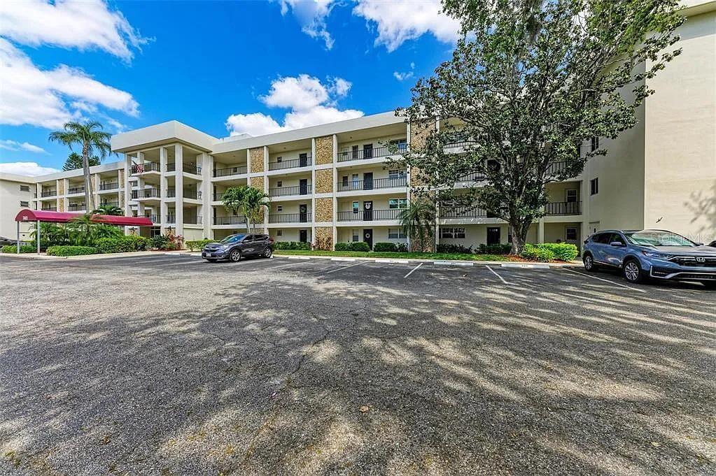 7461 W COUNTRY CLUB NORTH DR #407, SARASOTA, FL, 34243