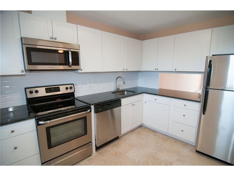 7461 W COUNTRY CLUB NORTH DR #407, SARASOTA, FL, 34243