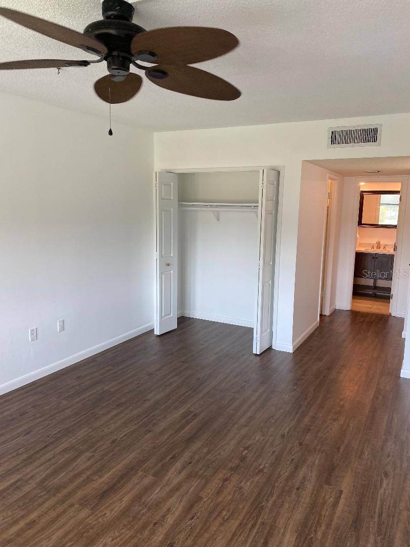 7461 W COUNTRY CLUB NORTH DR #407, SARASOTA, FL, 34243