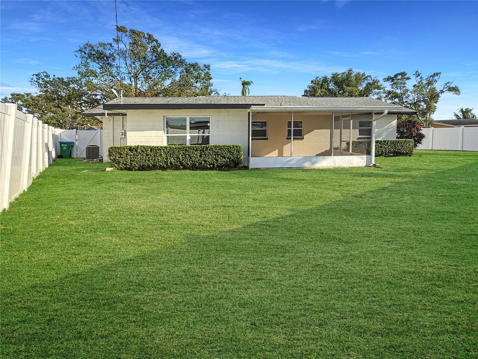 8802 109TH LN N, SEMINOLE, FL, 33772