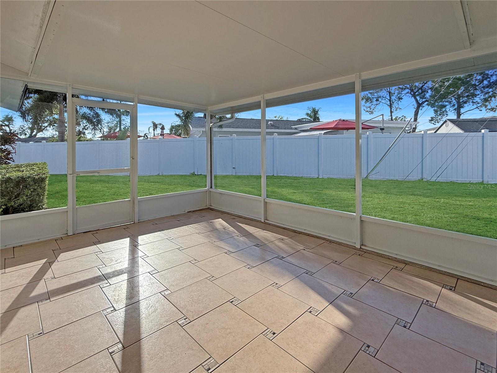 8802 109TH LN N, SEMINOLE, FL, 33772