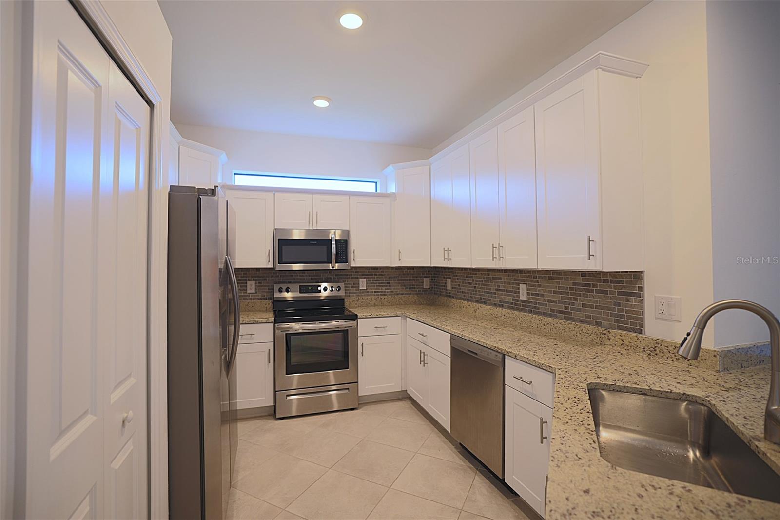 2088 BONITO WAY, PORT CHARLOTTE, FL, 33953