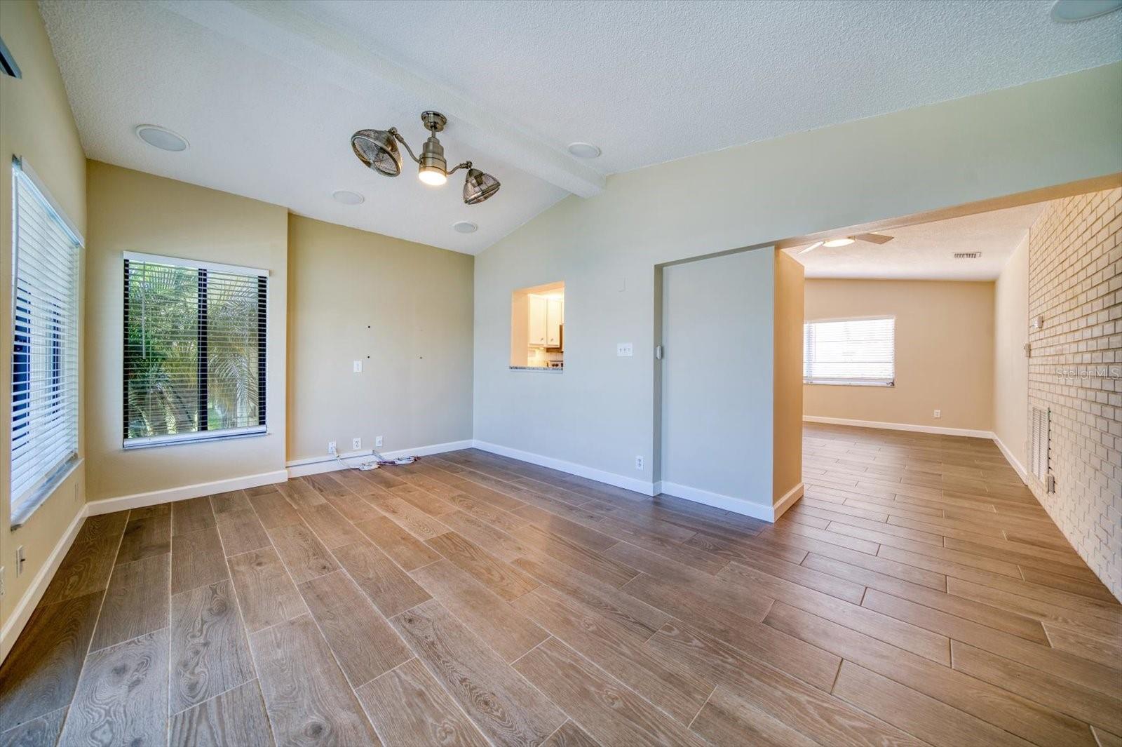 17444 2ND ST E, REDINGTON SHORES, FL, 33708