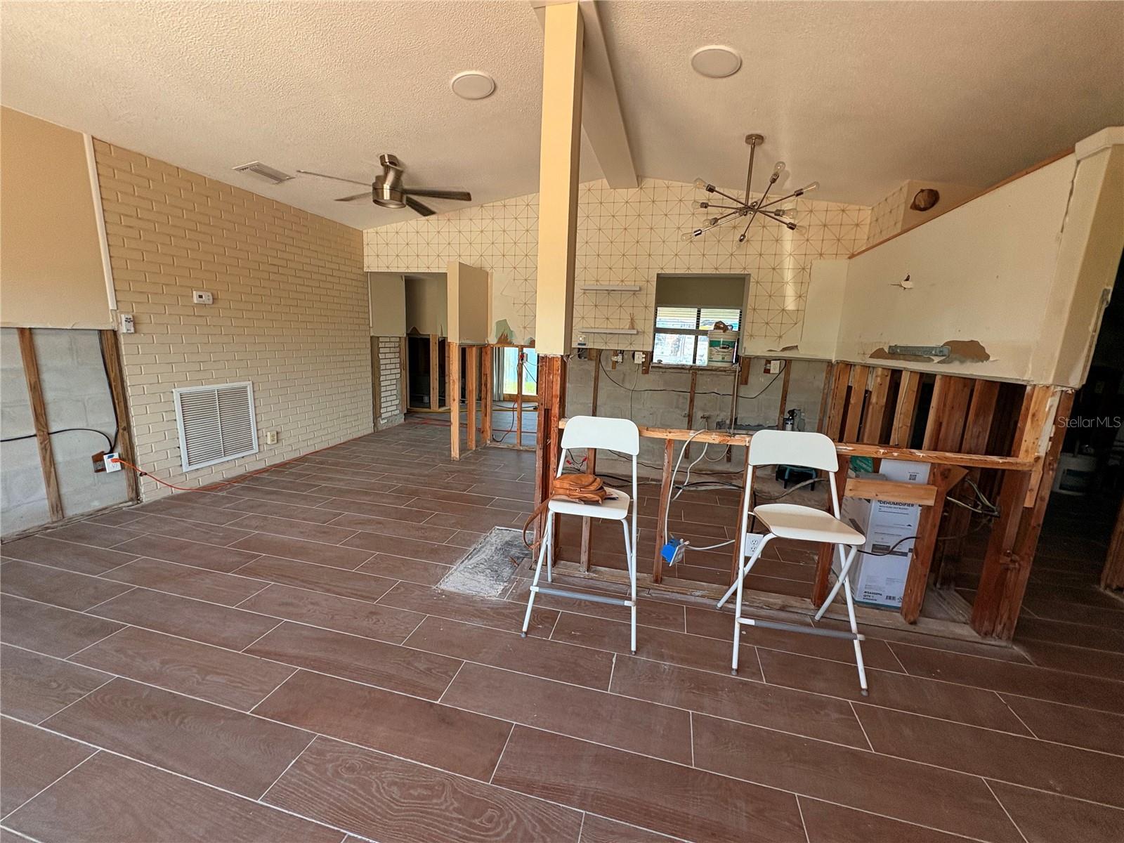 17444 2ND ST E, REDINGTON SHORES, FL, 33708