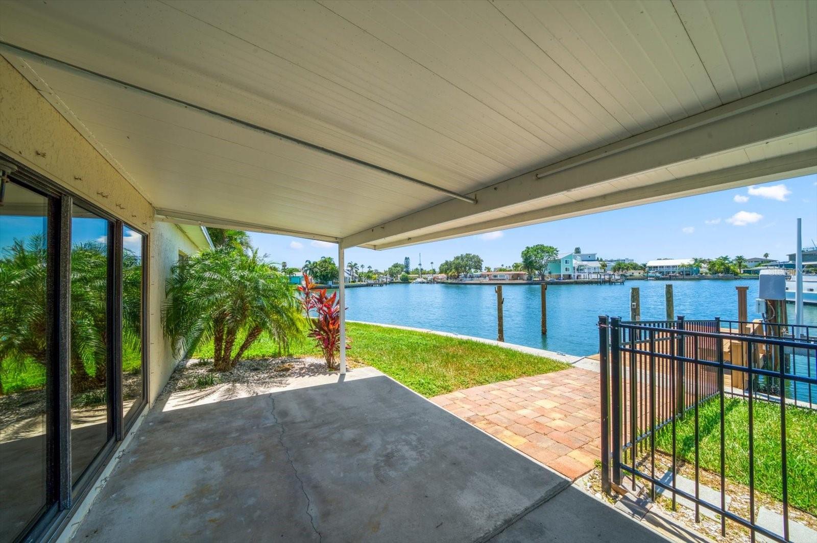 17444 2ND ST E, REDINGTON SHORES, FL, 33708
