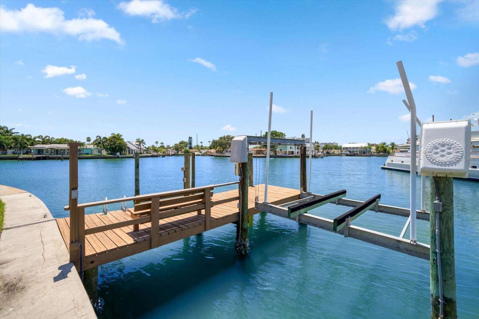 17444 2ND ST E, REDINGTON SHORES, FL, 33708