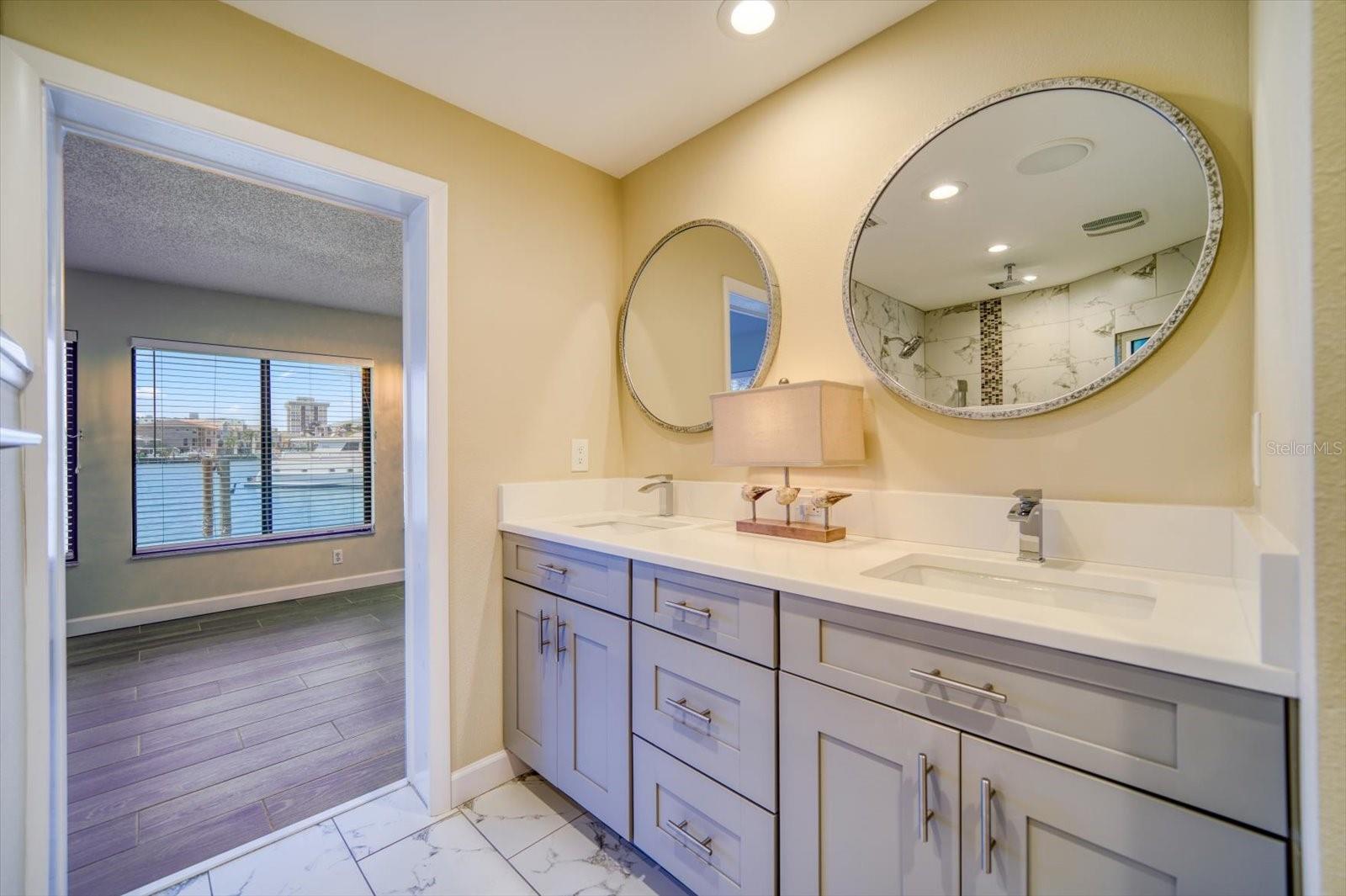 17444 2ND ST E, REDINGTON SHORES, FL, 33708