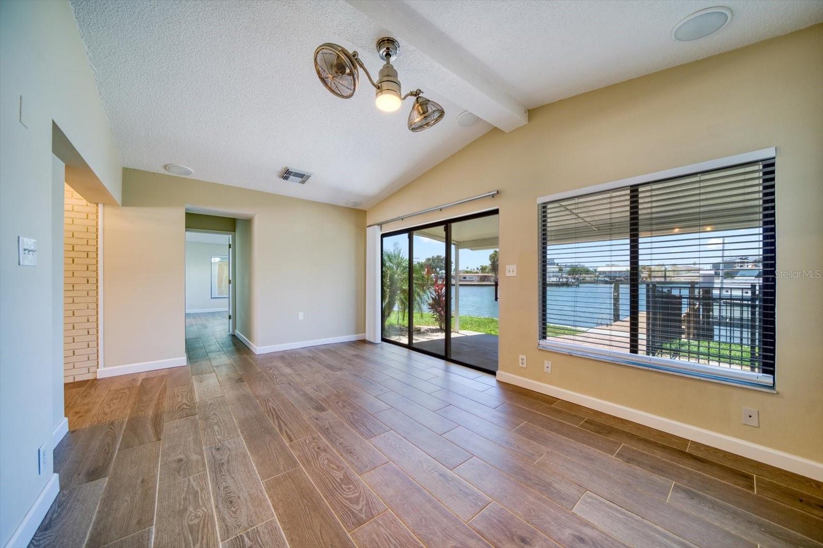 17444 2ND ST E, REDINGTON SHORES, FL, 33708