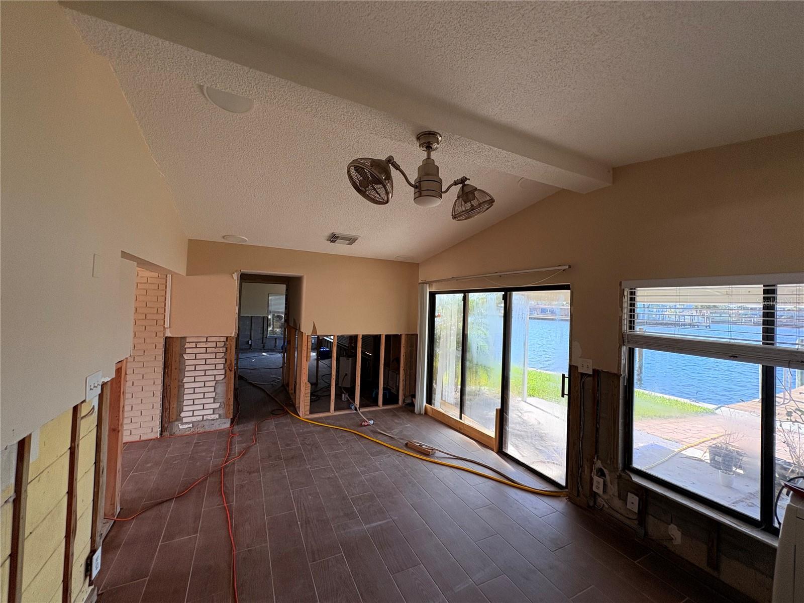 17444 2ND ST E, REDINGTON SHORES, FL, 33708