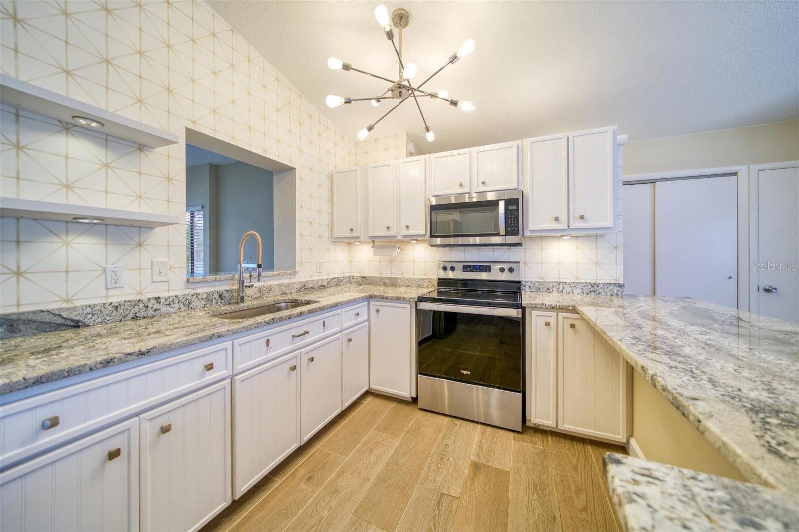 17444 2ND ST E, REDINGTON SHORES, FL, 33708