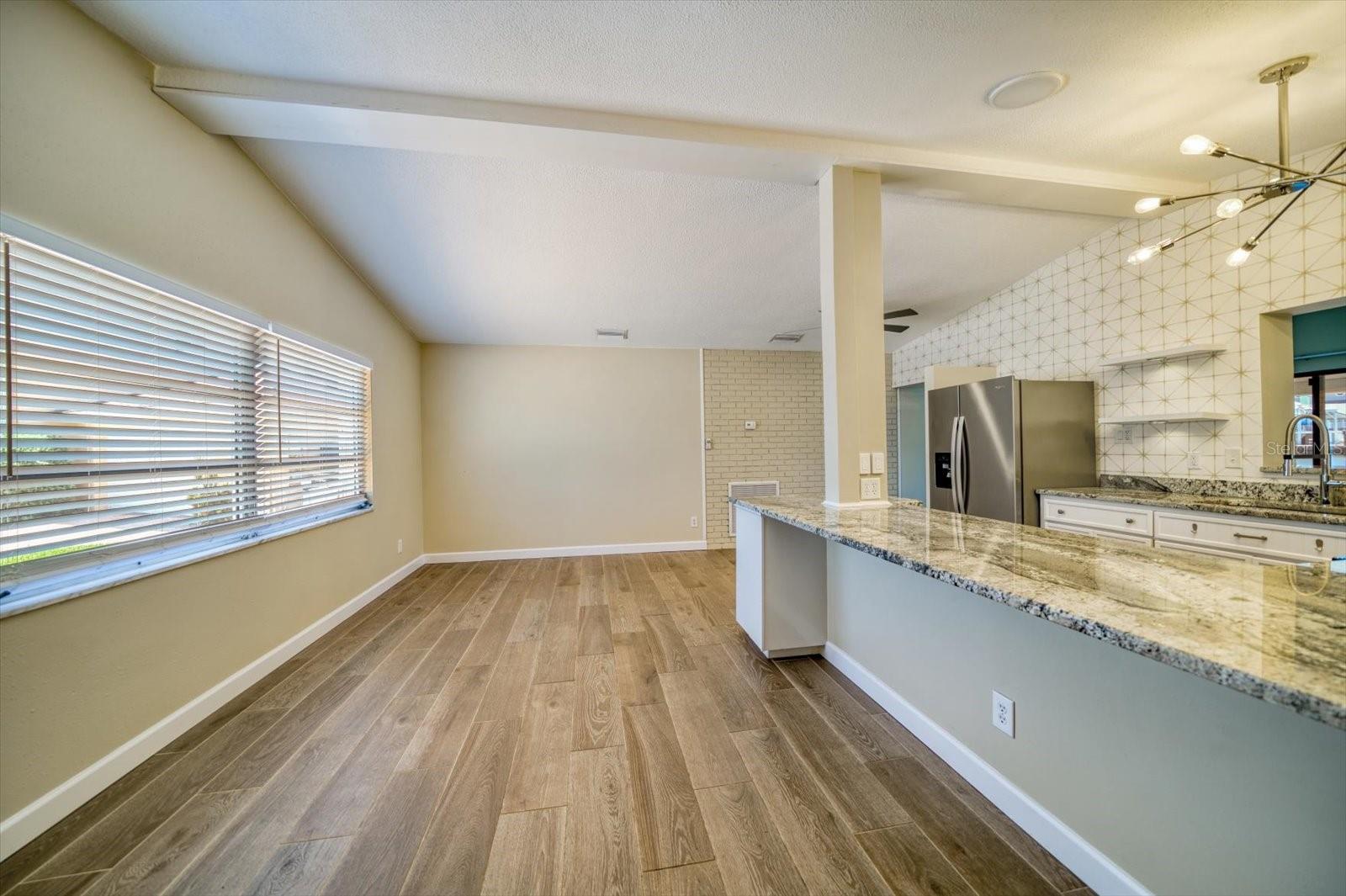 17444 2ND ST E, REDINGTON SHORES, FL, 33708