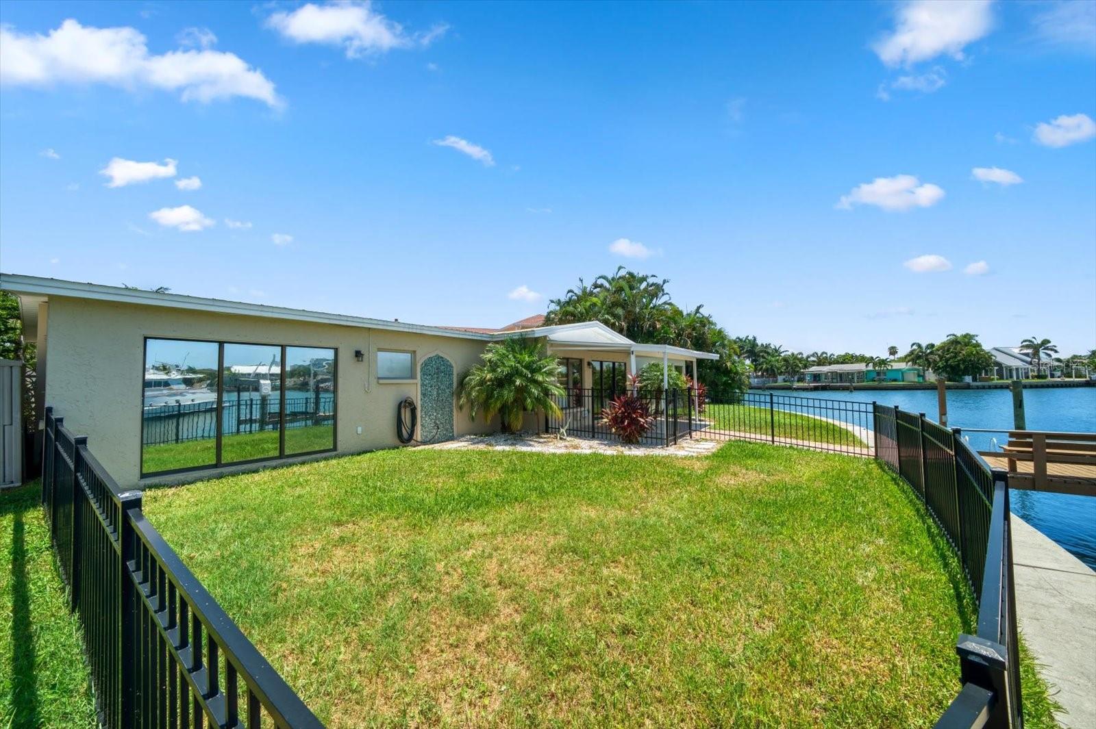 17444 2ND ST E, REDINGTON SHORES, FL, 33708