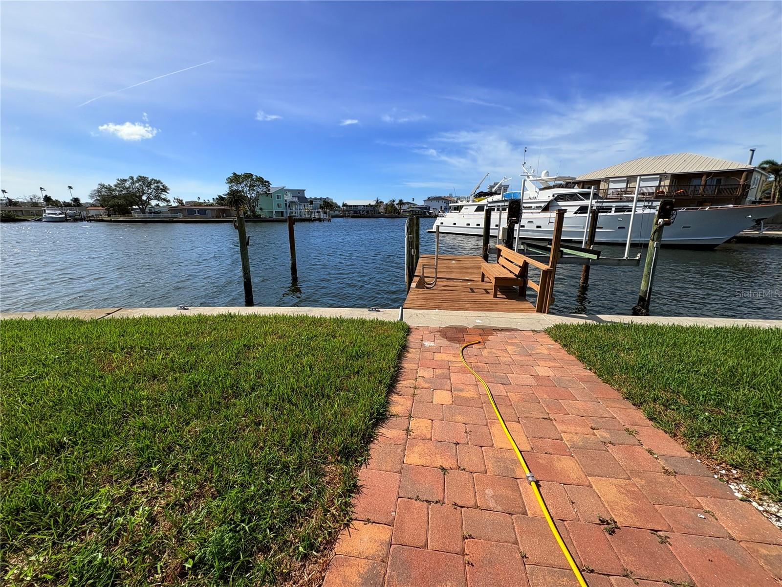 17444 2ND ST E, REDINGTON SHORES, FL, 33708