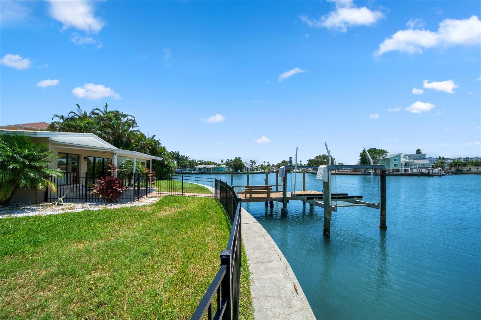 17444 2ND ST E, REDINGTON SHORES, FL, 33708